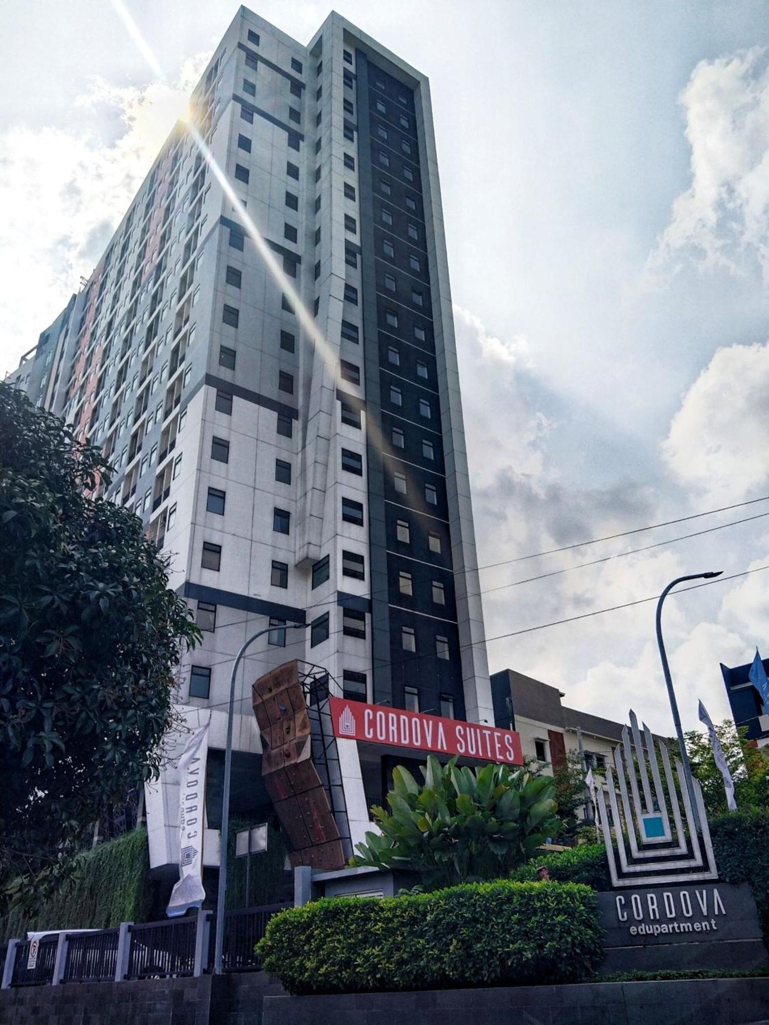 Cordova Suites Semarang Eksteriør billede