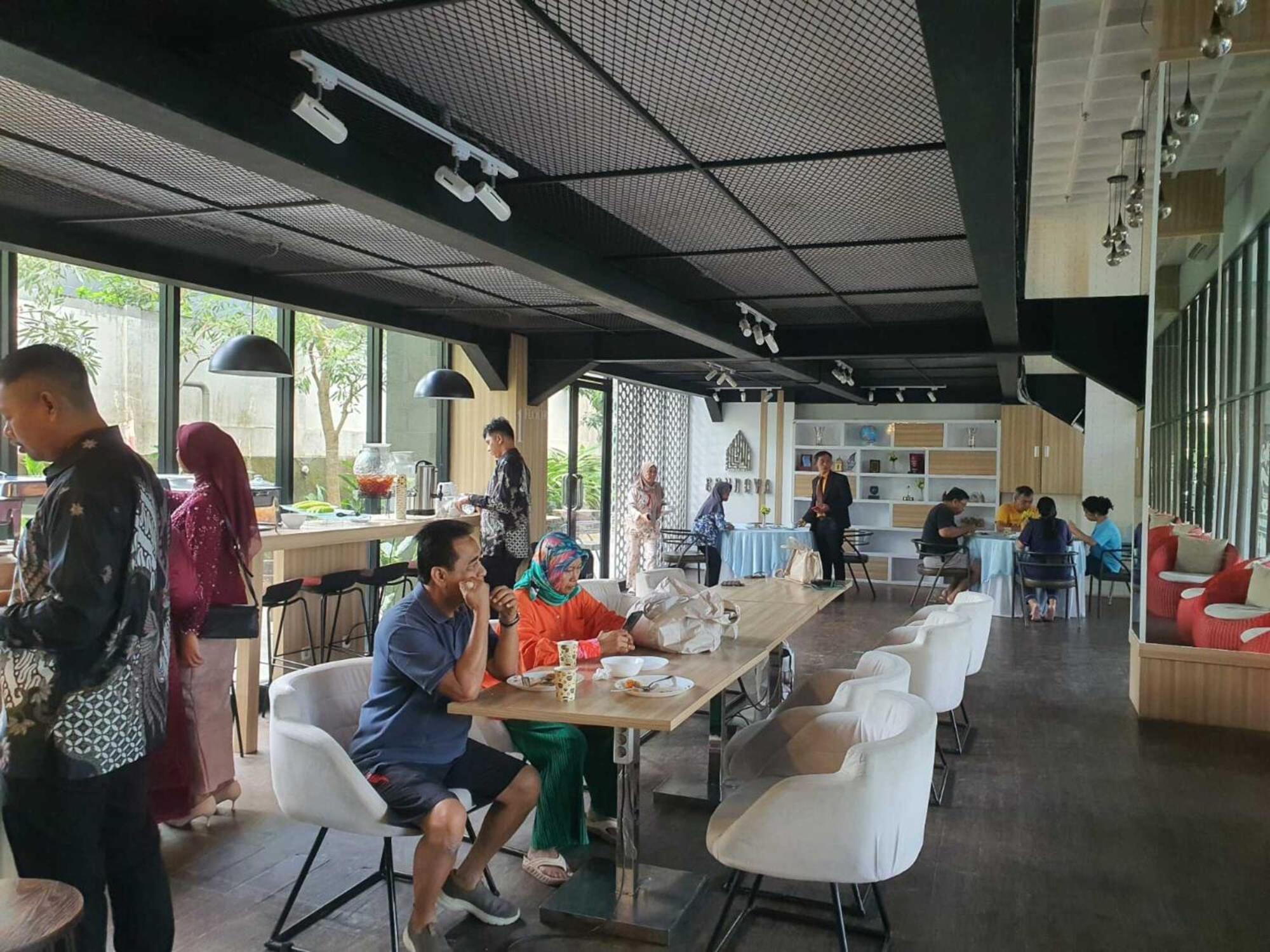 Cordova Suites Semarang Eksteriør billede